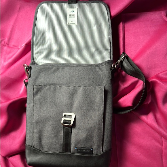 Message me. - Picture 7 of 9